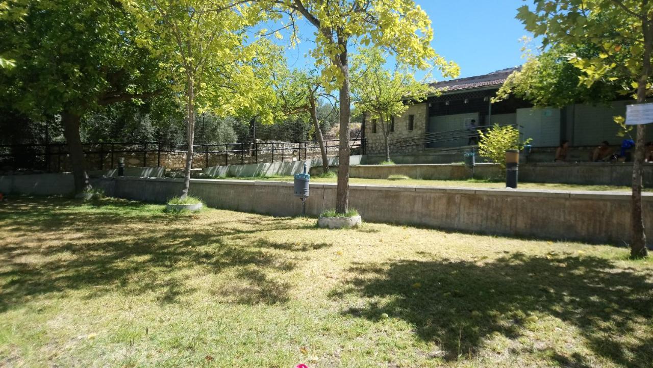 Casa En Zuheros 4 A 5 Personas Экстерьер фото
